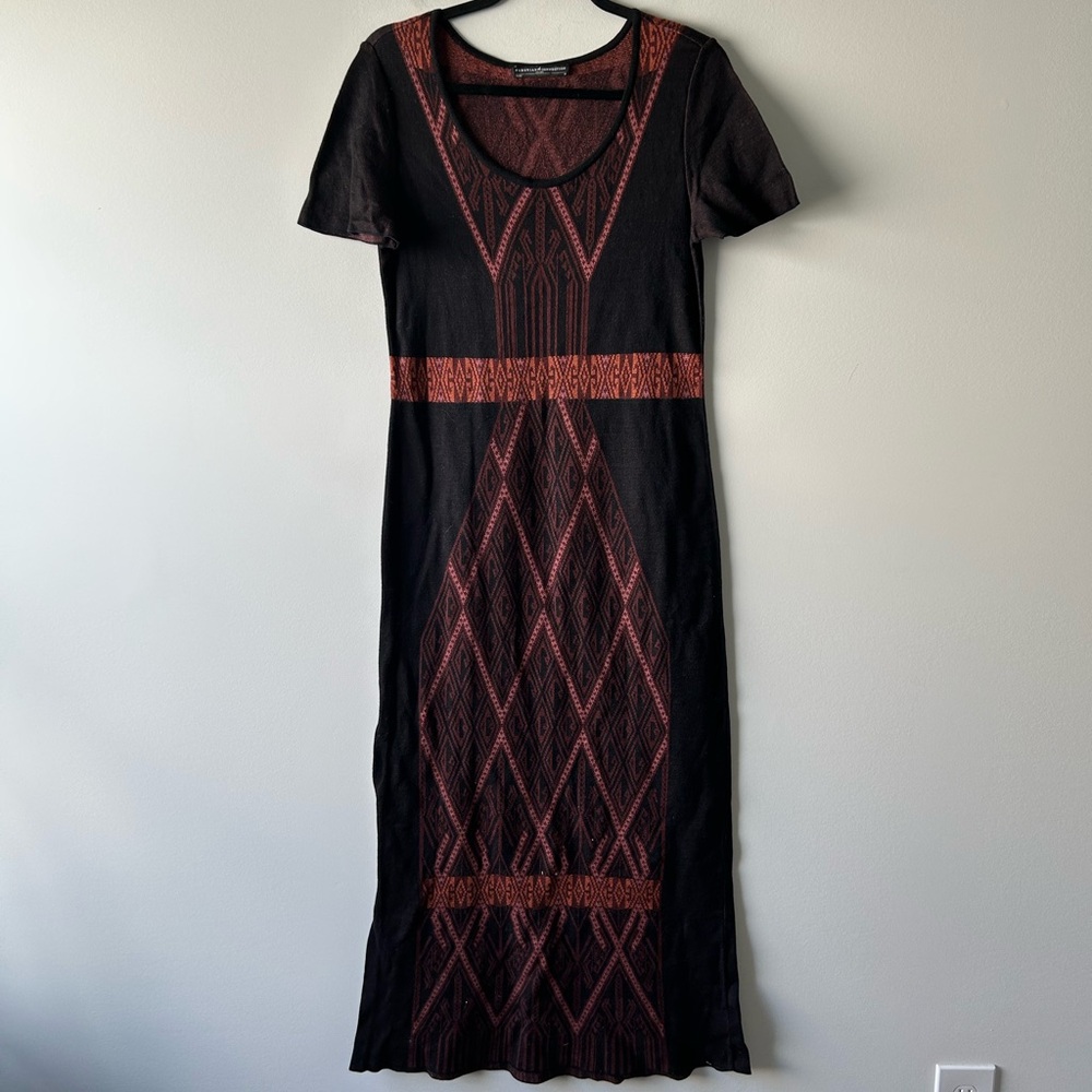 Peruvian Connection black and burgundy lightweight knit dress